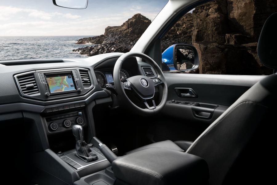 Интерьер Volkswagen Amarok Double Cab Ultimate 2016 года  (AU) (фото 12 из 39)